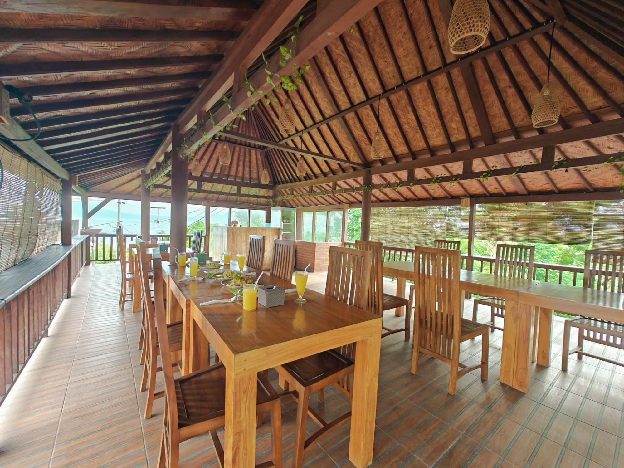 Nusa Sedayu Hotel By Ocean View Batununggul Exterior foto