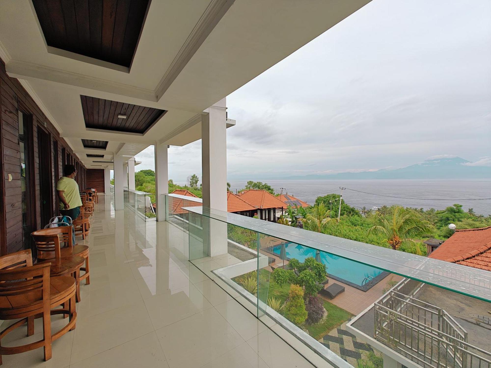 Nusa Sedayu Hotel By Ocean View Batununggul Exterior foto