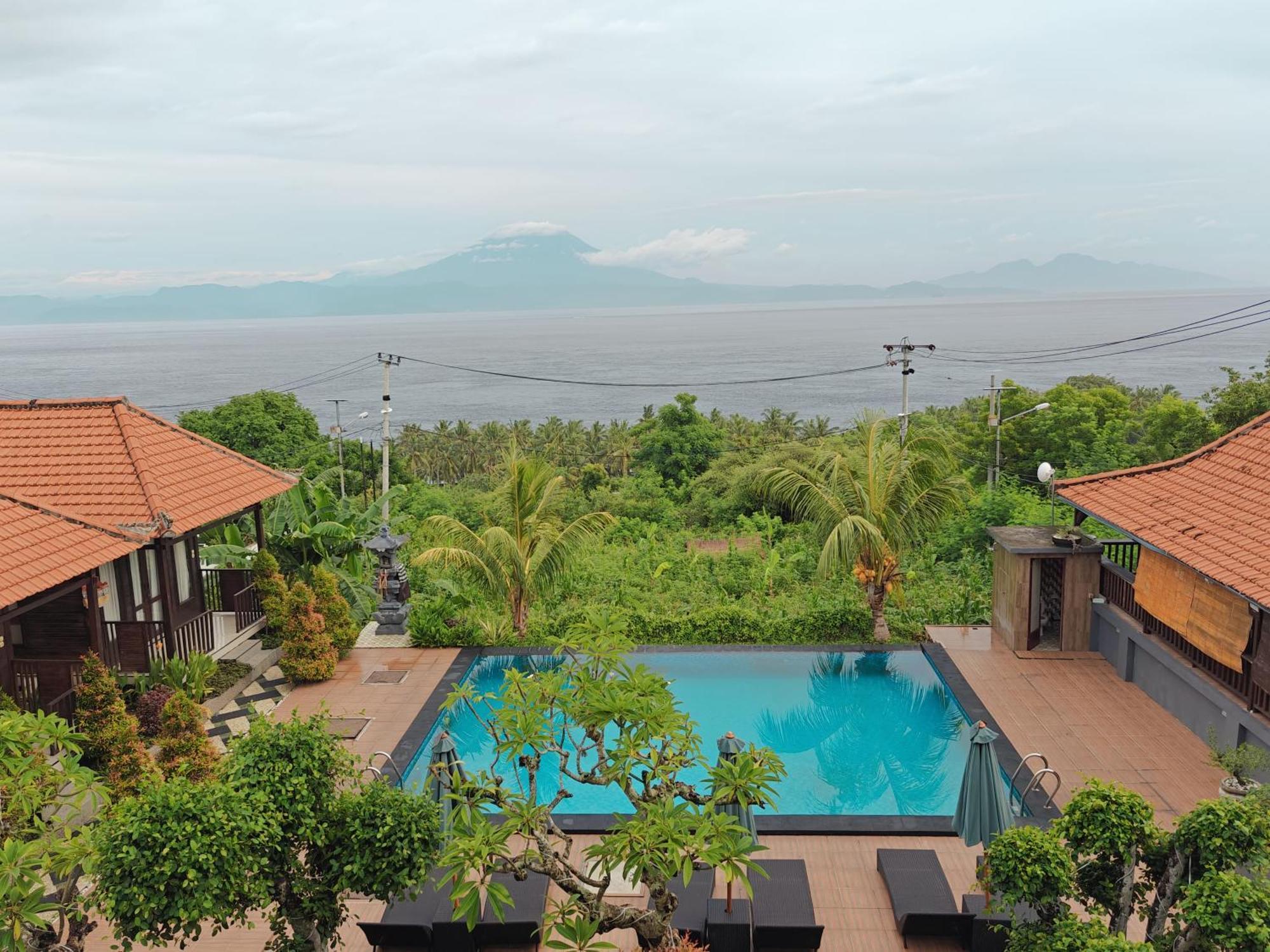 Nusa Sedayu Hotel By Ocean View Batununggul Exterior foto