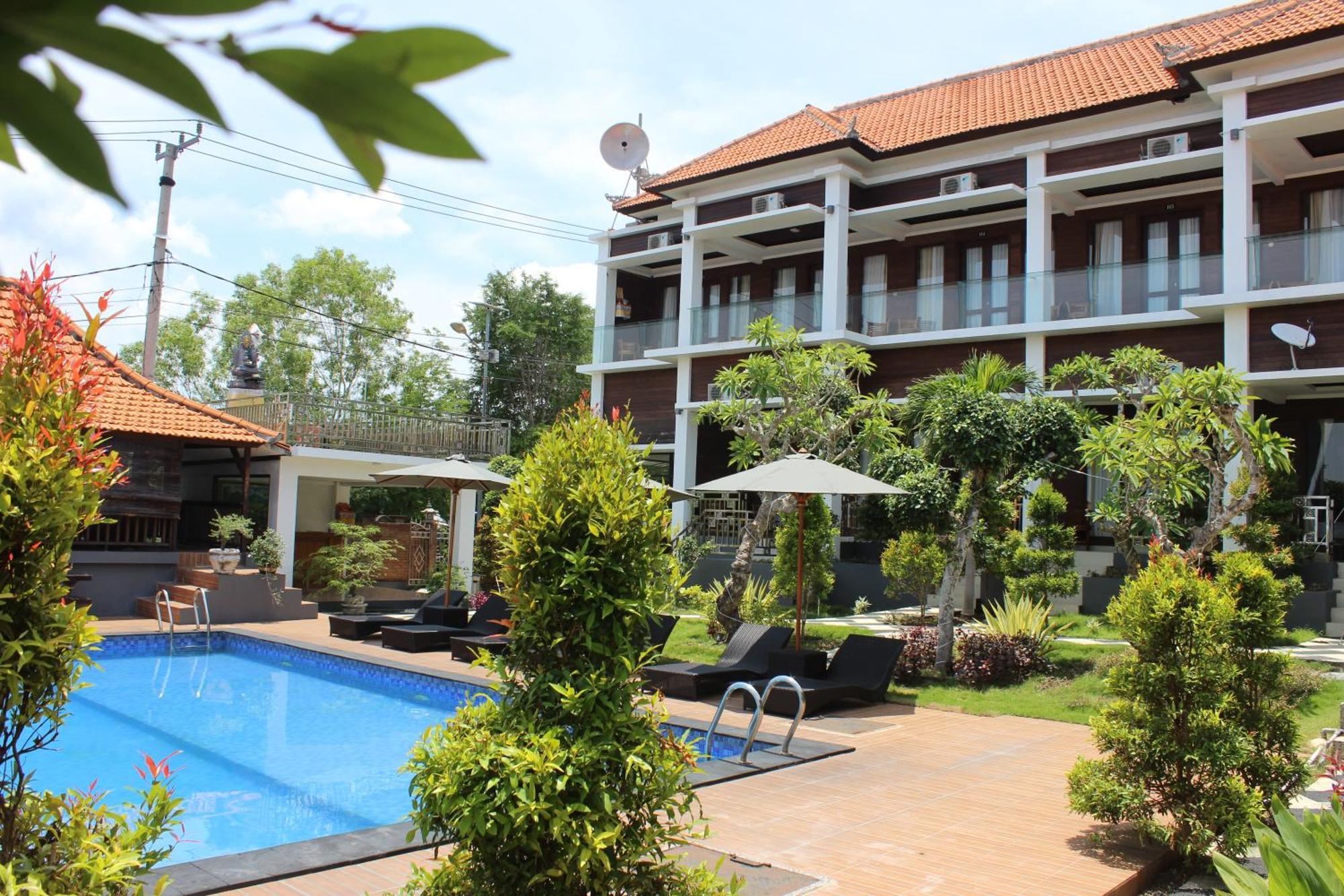 Nusa Sedayu Hotel By Ocean View Batununggul Exterior foto