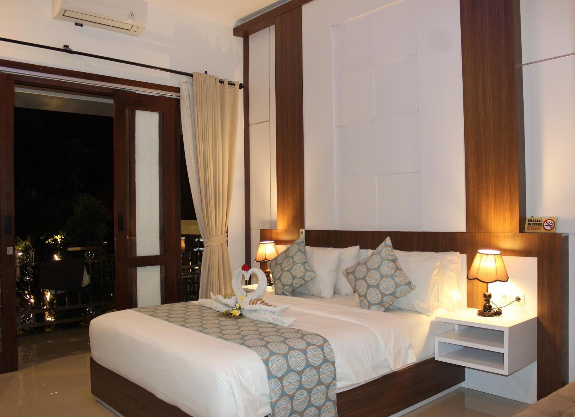 Nusa Sedayu Hotel By Ocean View Batununggul Exterior foto