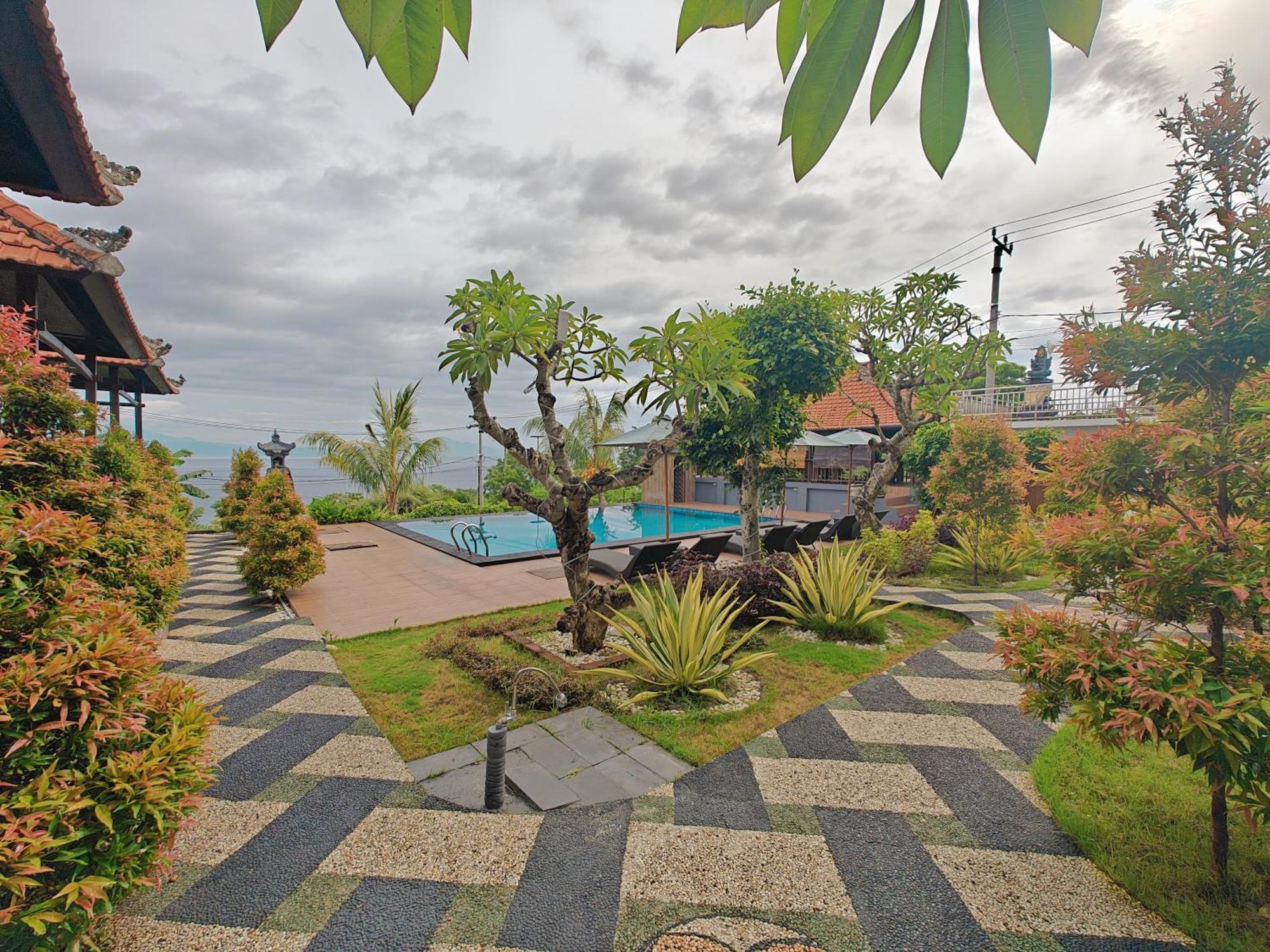 Nusa Sedayu Hotel By Ocean View Batununggul Exterior foto