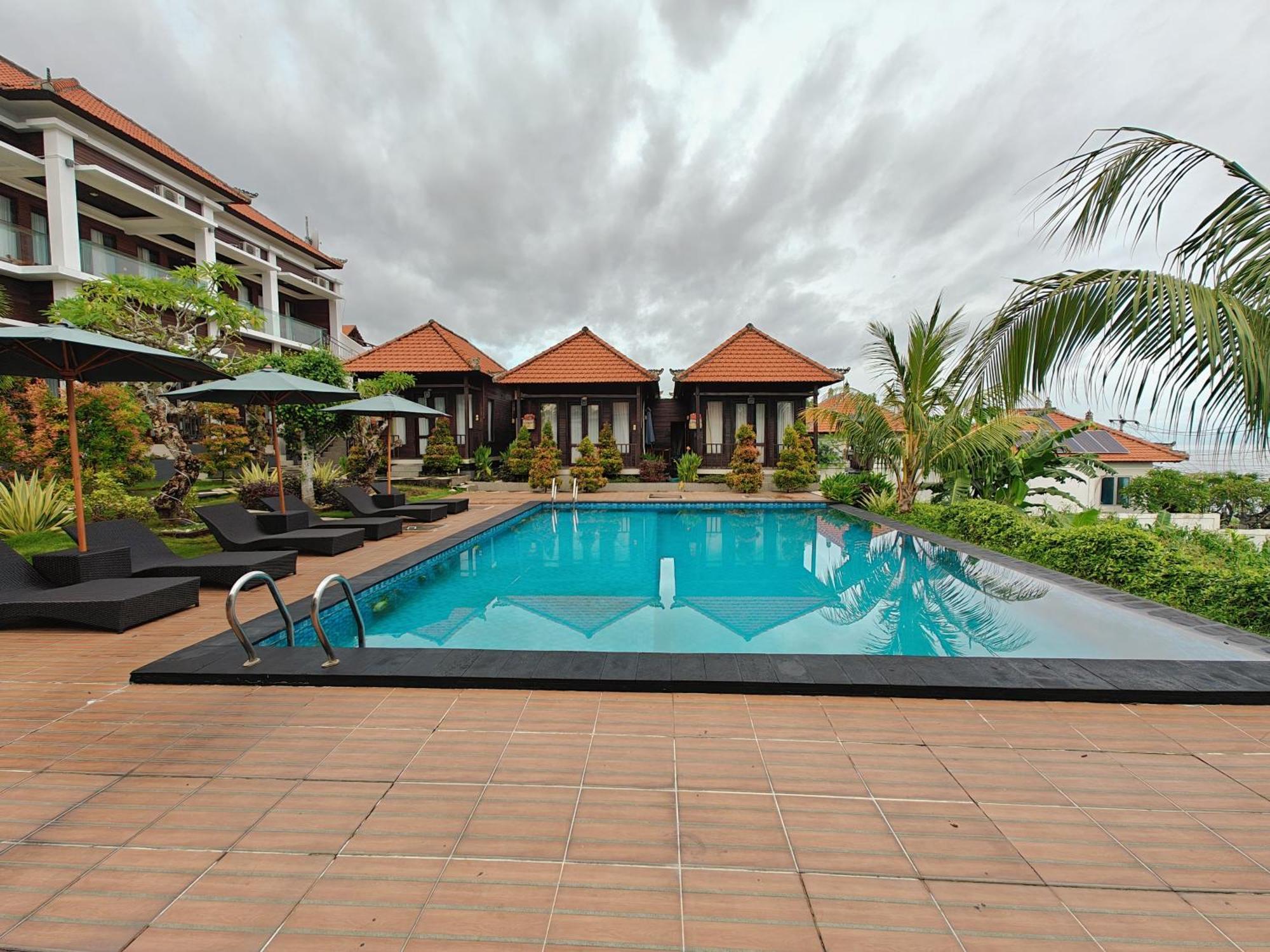 Nusa Sedayu Hotel By Ocean View Batununggul Exterior foto