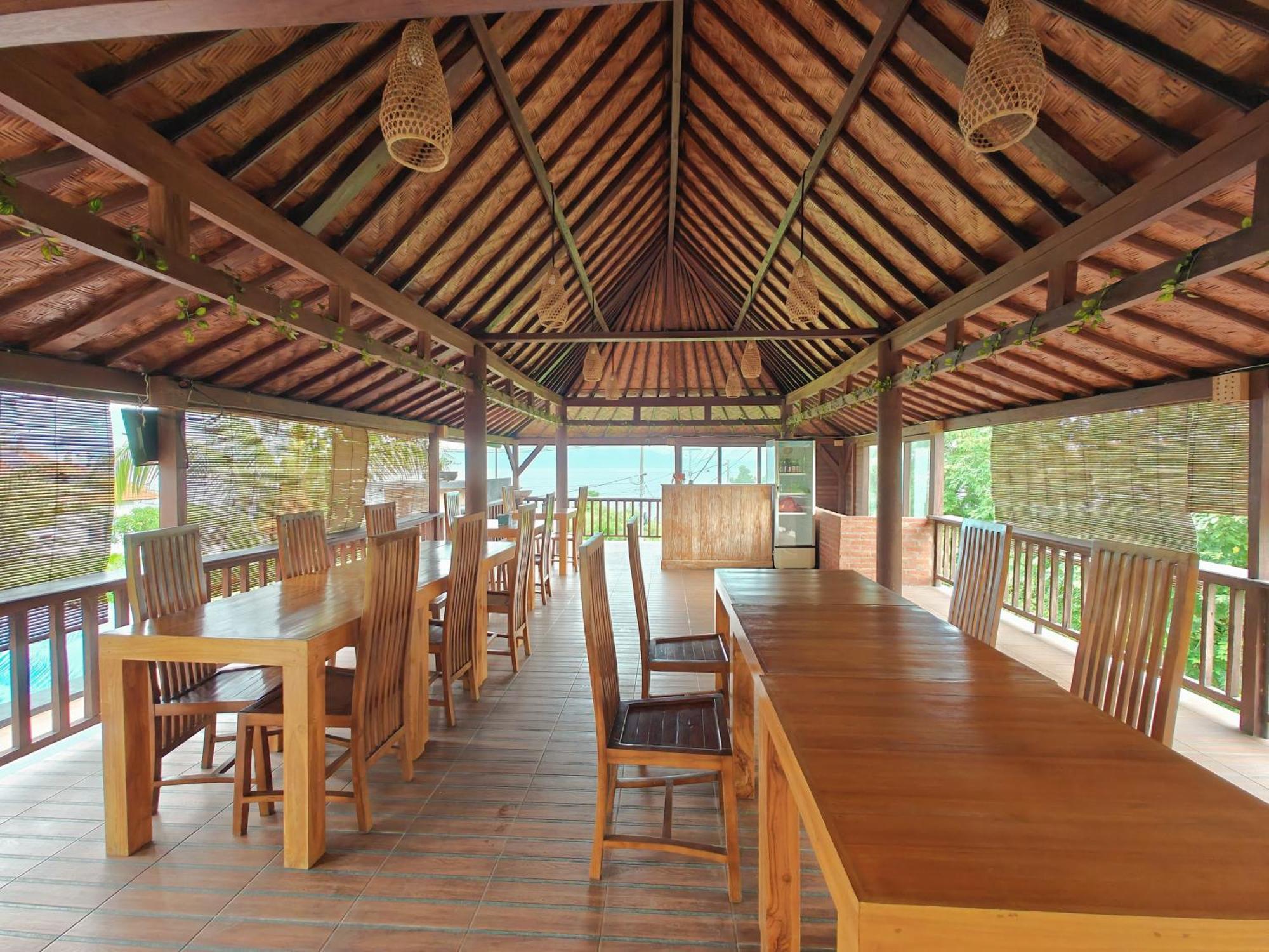 Nusa Sedayu Hotel By Ocean View Batununggul Exterior foto